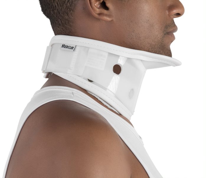 colar cervical c,  apoio menton. branco m - mercur